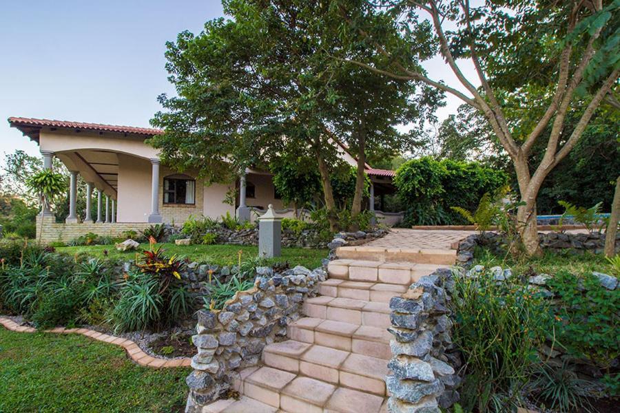 Stephan'S Guest House Port Shepstone Exterior photo